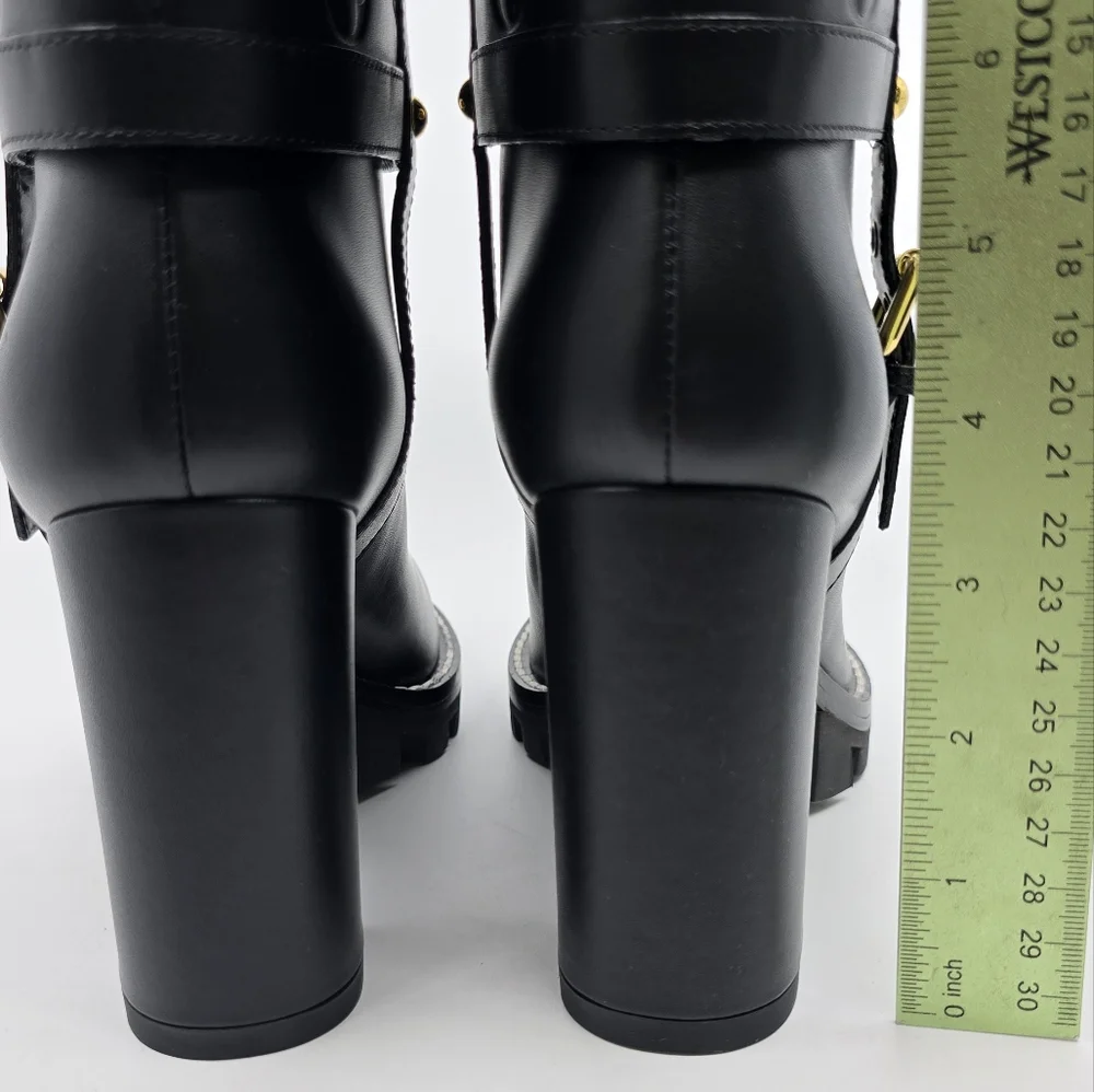 Louis Vuitton Star Trail Ankle Boot - Picture 10 of 15